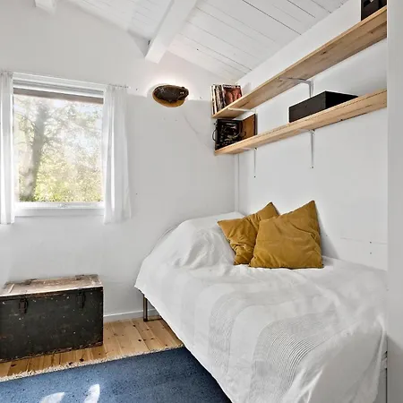 Beautiful Home In Hojby With Wifi *