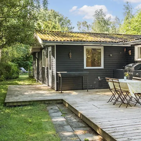 Beautiful Home In Hojby With Wifi Feriehus *
